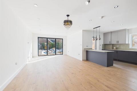 4 bedroom detached house for sale, Netherne Lane, Coulsdon CR5