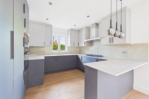 4 bedroom detached house for sale, Netherne Lane, Coulsdon CR5