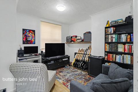 3 bedroom semi-detached house for sale, Hanley Road, Sneyd Green, ST6 1RE