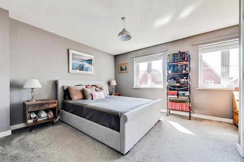 2 bedroom semi-detached house for sale, Barnsley Close, Tadpole Garden Village, Swindon