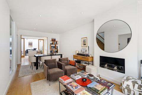 4 bedroom terraced house to rent, Radnor Walk, London, SW3