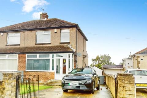 5 bedroom semi-detached house for sale, Southmere Oval, Bradford
