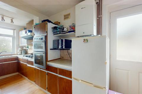 5 bedroom semi-detached house for sale, Southmere Oval, Bradford