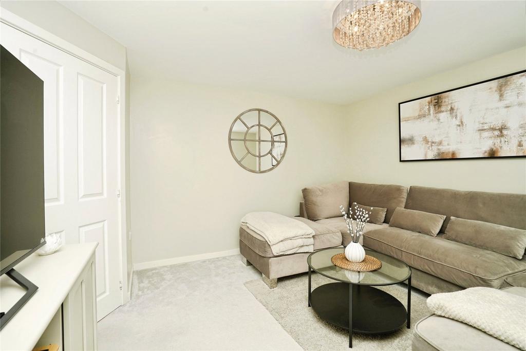 Kingfisher Road, Stoke Bardolph, Burton Joyce, Nottingham, NG14 - More