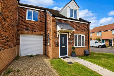 3 bedroom semi-detached house for sale, Field View, Ashington, Northumberland, NE63 8BP