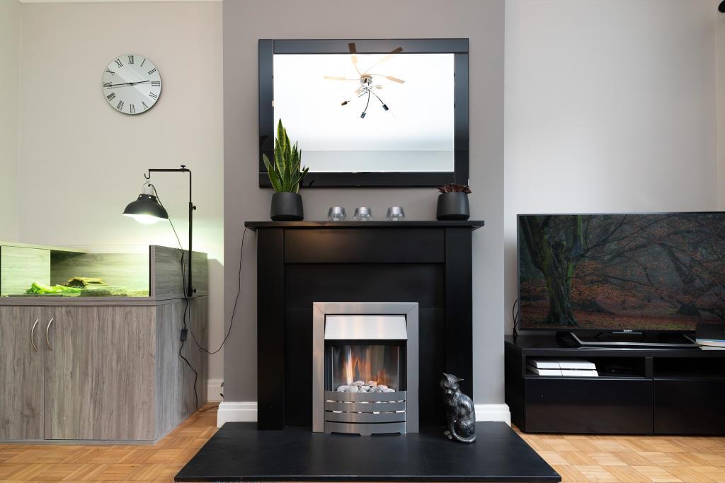 Living room, fireplace