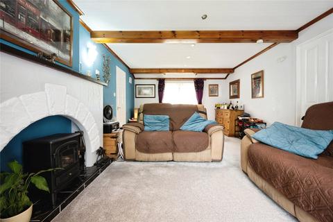 2 bedroom detached house for sale, Half Moon Lane, LUTON, Bedfordshire, LU1