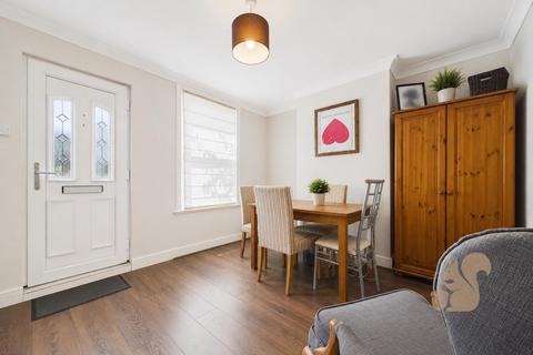 2 bedroom terraced house to rent, Felixstowe Road, Ipswich