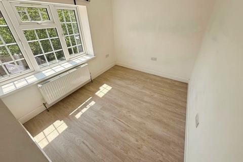 undefined, London Road, Earley, Reading, RG6