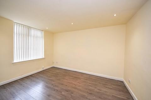 3 bedroom terraced house to rent, Woodhouse Lane, Springfield, Wigan, WN6 7LN