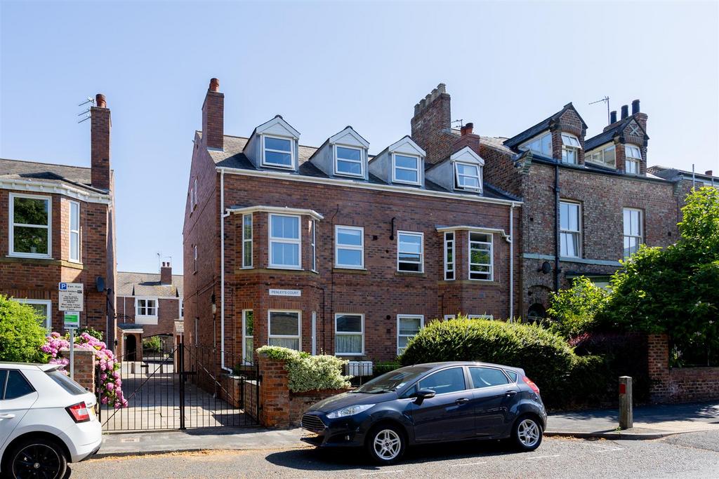 Apartment in York, The Groves, Layerthorpe - View 2