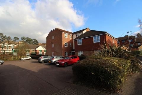 2 bedroom apartment to rent, Marmet Avenue, Letchworth Garden City, SG6
