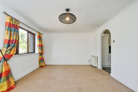 2 bedroom flat for sale, Beeches Road, Cirencester