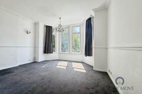 2 bedroom flat for sale, Warren Avenue, Bromley BR1