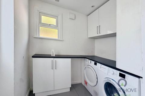 2 bedroom flat for sale, Warren Avenue, Bromley BR1