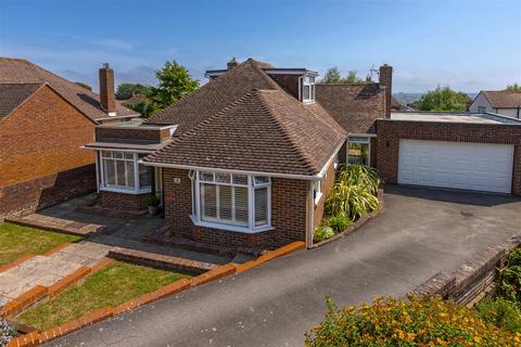 3 bedroom chalet for sale, Maple Close, Worthing