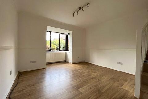 2 bedroom terraced house to rent, Felbrigg Close, Luton LU2