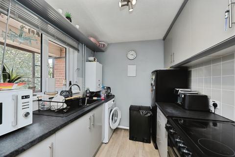2 bedroom flat for sale, Baxter Court, Norwich