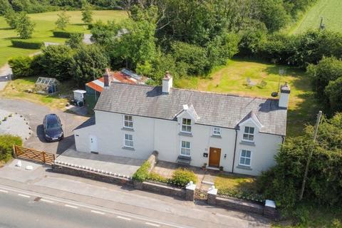 4 bedroom property with land for sale, Kilgetty, SA68