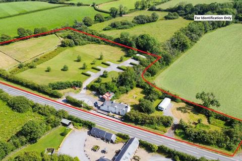 4 bedroom property with land for sale, Kilgetty, SA68