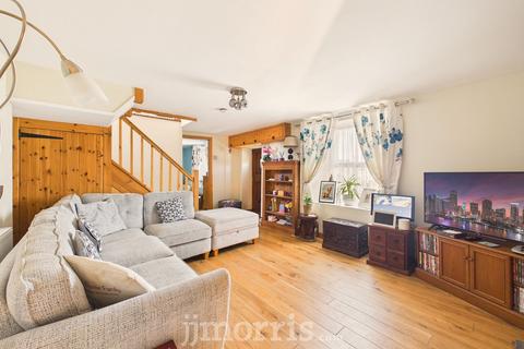 4 bedroom property with land for sale, Kilgetty, SA68