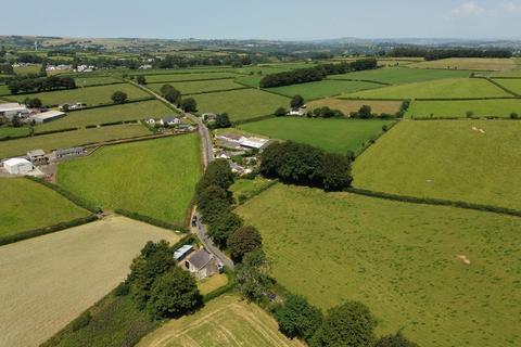 4 bedroom detached house for sale, Penffordd, Llanybydder, SA40