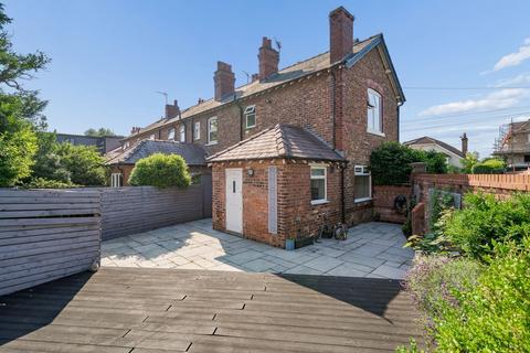 2 bedroom end of terrace house for sale, Knutsford Road, Alderley Edge, SK9