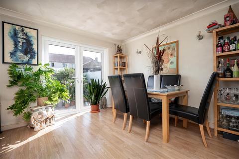 3 bedroom terraced house for sale, East Road, West Drayton UB7