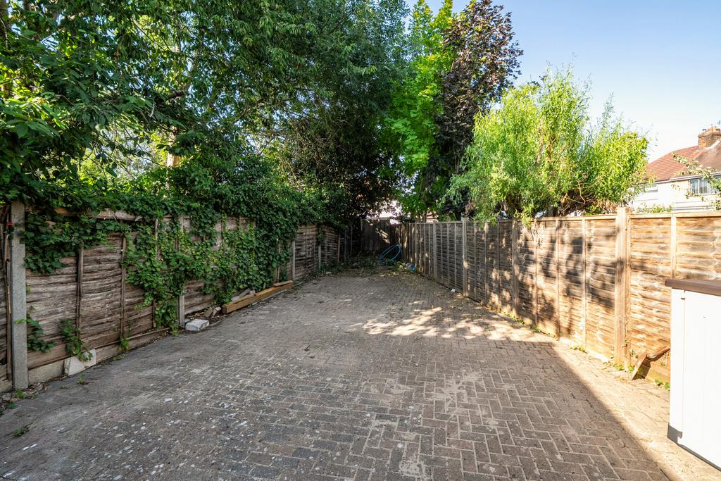 Driveway view, driveway
