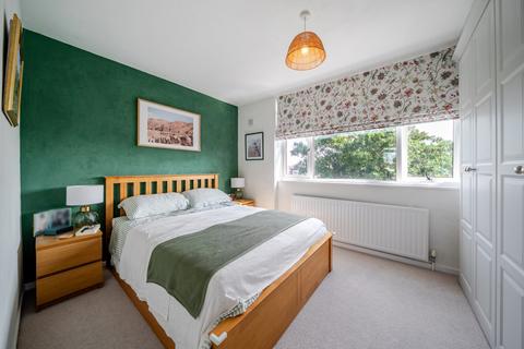 2 bedroom flat for sale, Manville Gardens, Balham, London, SW17