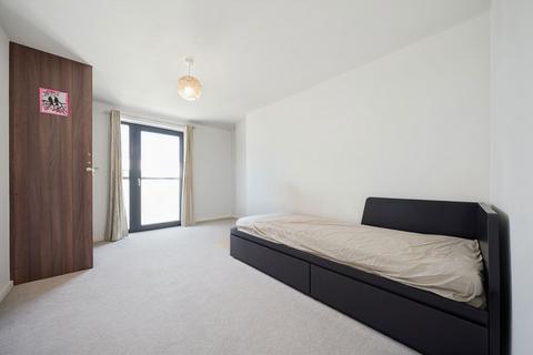2 bedroom flat to rent, Williams Way, Wembley HA0