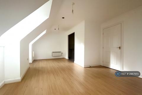 2 bed flat/apartment for rent in Stagshaw Close, Maidstone, ME15