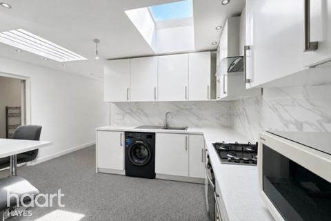 5 bedroom semi-detached house for sale, Shakespeare Avenue, Hayes