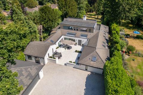 5 bedroom detached house for sale, Bois Lane, Amersham