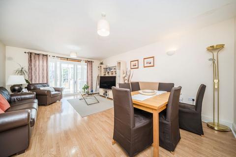 undefined, Hampton Lane, Feltham TW13