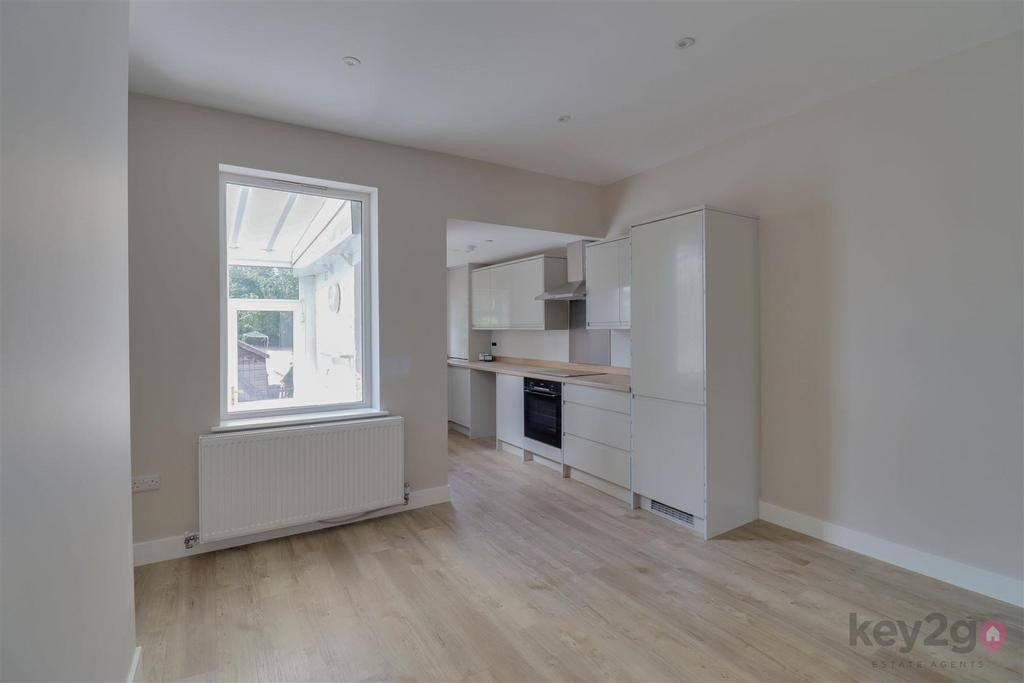 House in Rotherham, Aston cum Aughton - View 4