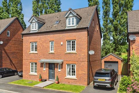 5 bedroom detached house for sale, North Croft, Manchester M46
