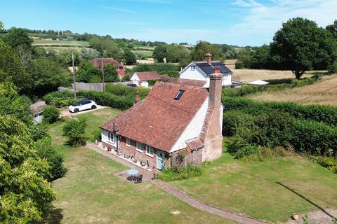 3 bedroom detached house for sale, Sandhurst Road, Bodiam