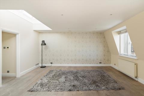 3 bedroom flat for sale, Gloucester Terrace, Bayswater, London W2