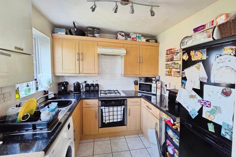 2 bedroom terraced house for sale, Graythwaite Close, Swindon