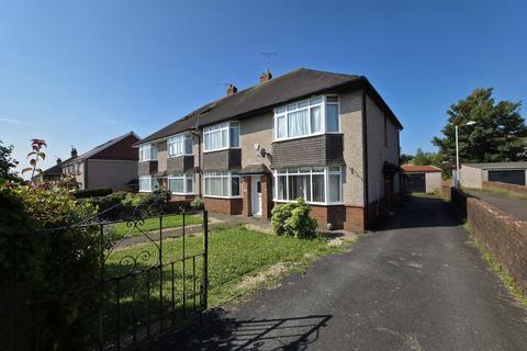 2 bedroom ground floor flat for sale, Hendy Close, Sketty, Swansea, City And County of Swansea.