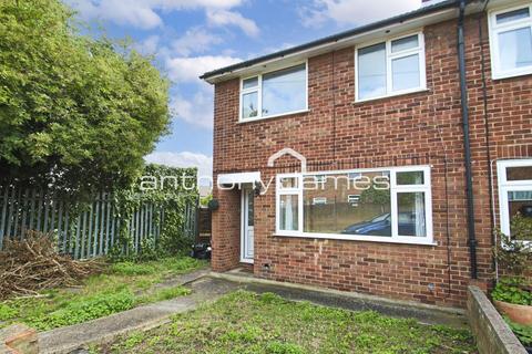 3 bedroom end of terrace house to rent, DARTFORD DA2