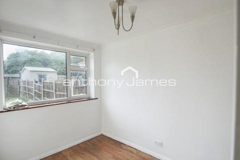 3 bedroom end of terrace house to rent, DARTFORD DA2