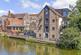 Lyons Crescent, Tonbridge, Kent photo 2