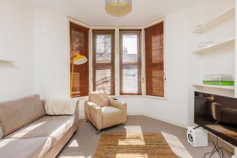 2 bedroom flat for sale, Gloucester Road, Horfield
