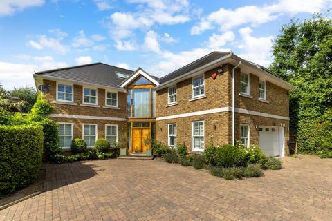 Steels Lane, Oxshott, Leatherhead, Surrey, KT22