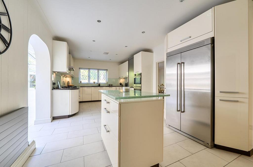 Kitchen, open plan living