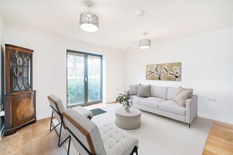 2 bedroom flat for sale, Gunnersbury Lane, London W3
