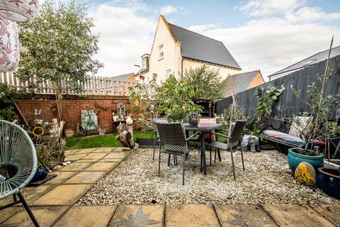 3 bedroom end of terrace house for sale, Savoy Street, Exeter