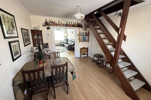 3 bedroom detached house for sale, Forest Road, Burton-On-Trent DE13